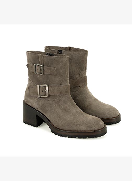 Brices Kemer Aksesuarlı Vizon Kadın Topuklu Süet Bot - Görsel 3