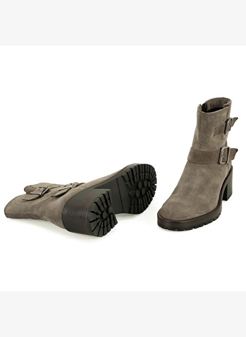 Brices Kemer Aksesuarlı Vizon Kadın Topuklu Süet Bot - Görsel 8