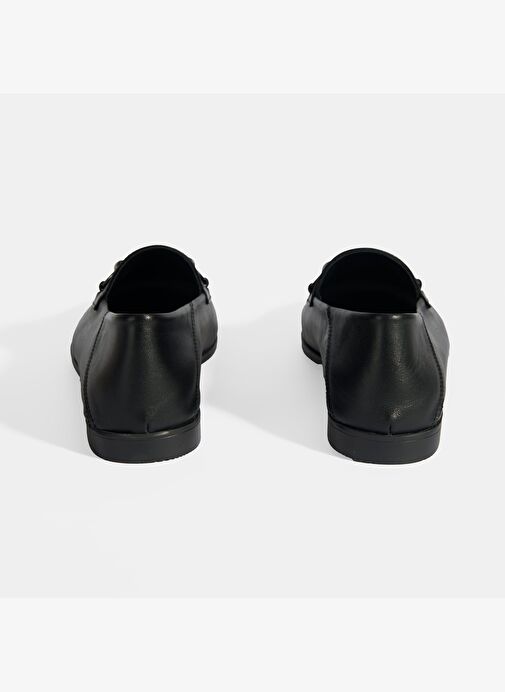 Siyah Kadın Toka Aksesuarlı Deri Loafer - Görsel 9