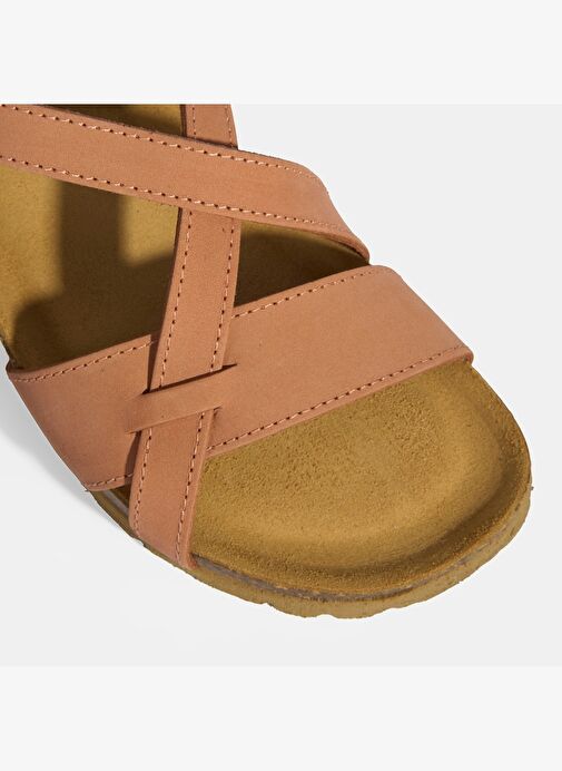 Desa Desa Açık Pembe Kadın Toka Detaylı Süet Sandalet Boyner'de! Açık Pembe - 5. görsel