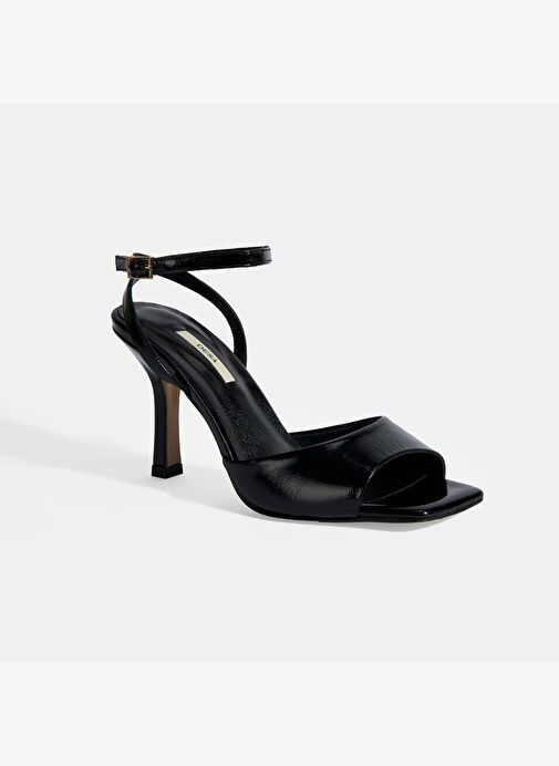 Kadın Siyah Ayarlanabilir Tokalı Rugan Topuklu Sandalet - Görsel 6