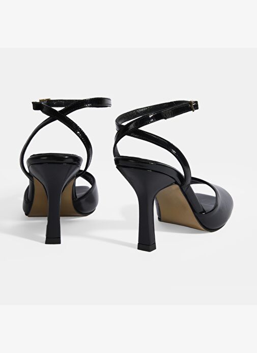 Kadın Siyah Ayarlanabilir Tokalı Rugan Topuklu Sandalet - Görsel 9