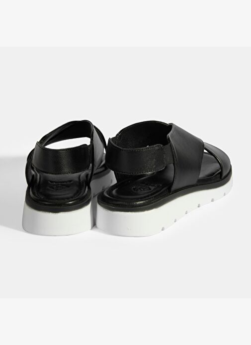 Siyah Kadın Lastik Bantlı Deri Sandalet - Görsel 6