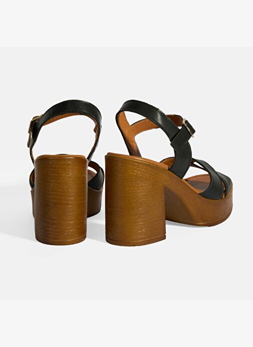 Siyah Kadın Toka Detaylı Deri Sandalet - Görsel 9