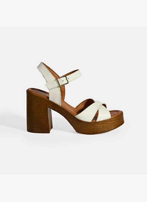 Beyaz Kadın Toka Detaylı Deri Sandalet - Görsel 2