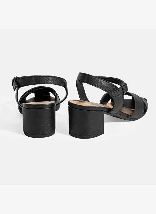 Kadın Siyah Ayarlanabilir Tokalı Deri Topuklu Sandalet - Görsel 9
