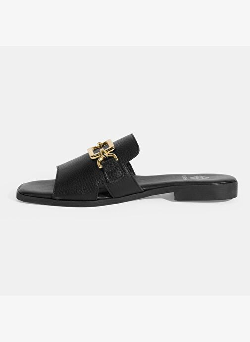 Kadın Siyah Metal Toka Aksesuarlı Deri Terlik - Görsel 4
