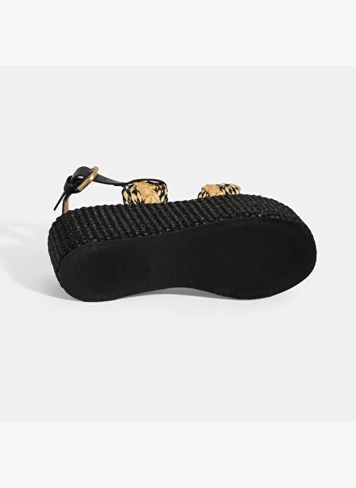 Kadın Siyah Ayarlanabilir Tokalı Hasır Detaylı Sandalet - Görsel 5