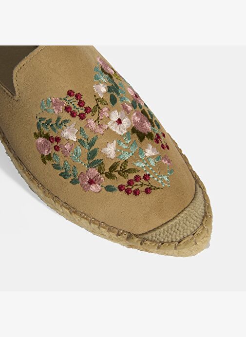 Limited Edition Bej Kadın Çiçek Nakışlı Süet Espadril Terlik - Görsel 9
