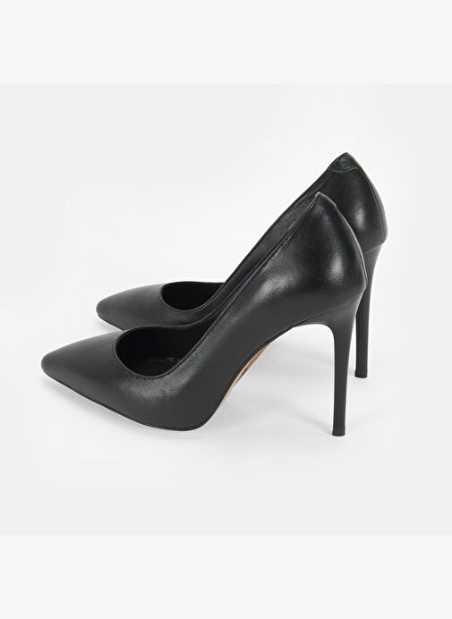 Kadın Siyah Deri Topuklu Klasik Ayakkabı - Görsel 8
