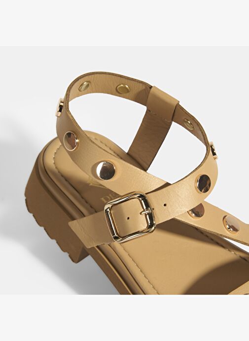 Kadın Bej Zımba Detaylı Deri Sandalet - Görsel 7