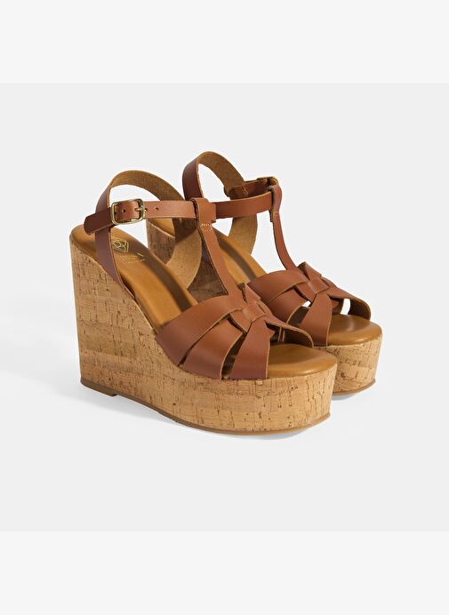 Kadın Taba Toka Aksesuarlı T-Bant Deri Dolgu Topuklu Sandalet - Görsel 3