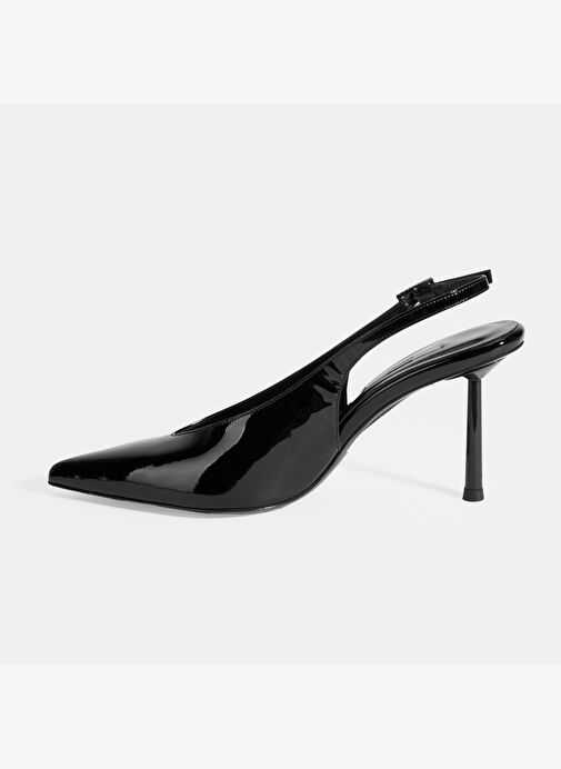 Kadın Siyah Ayarlanabilir Taşlı Toka Detaylı Rugan Topuklu Ayakkabı - Görsel 4