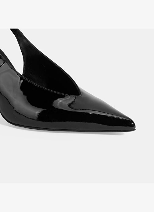 Kadın Siyah Ayarlanabilir Taşlı Toka Detaylı Rugan Topuklu Ayakkabı - Görsel 7