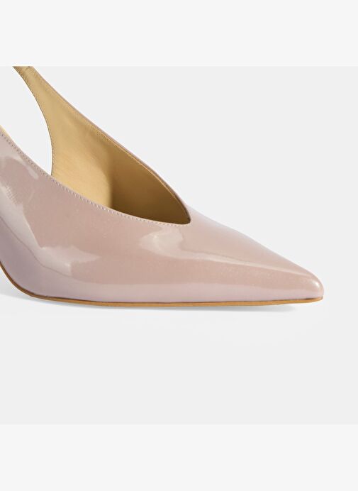 Kadın Ten Ayarlanabilir Taşlı Toka Detaylı Rugan Topuklu Ayakkabı - Görsel 6