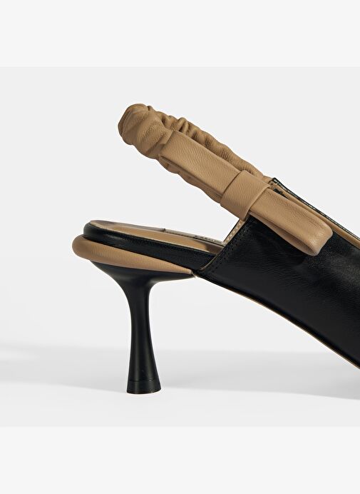 Kadın Siyah Fiyonk Detaylı Lastik Bantlı Deri Topuklu Ayakkabı - Görsel 9