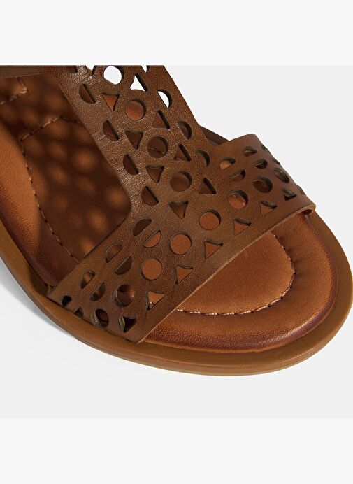 Kadın Taba Cırt Detaylı Perforeli Deri Sandalet - Görsel 9