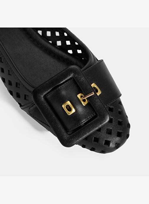 Kadın Siyah Toka Aksesuarlı Perforeli Deri Babet - Görsel 7