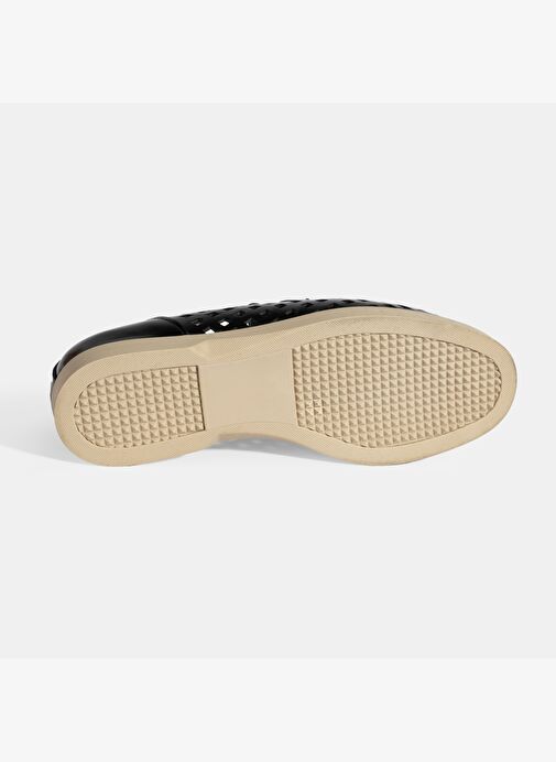 Kadın Siyah Perforeli Rugan Loafer - Görsel 5