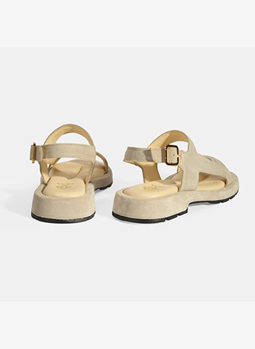 Kadın Bej Süet Tokalı Sandalet - Görsel 6