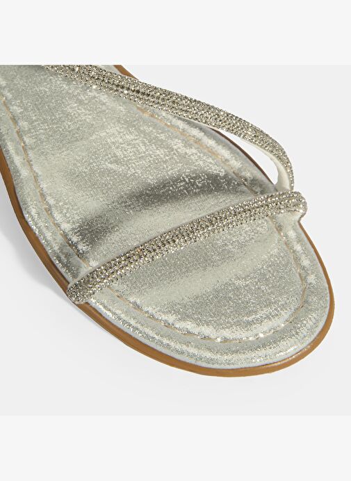 Kadın Gümüş Lastik Bantlı Taşlı Sandalet - Görsel 7