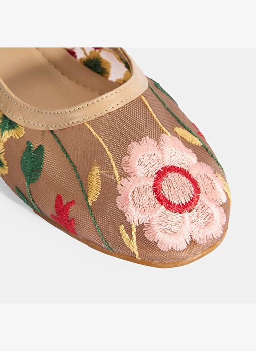 Kadın Ten Nakış İşleme Detaylı Fileli Babet - Görsel 7