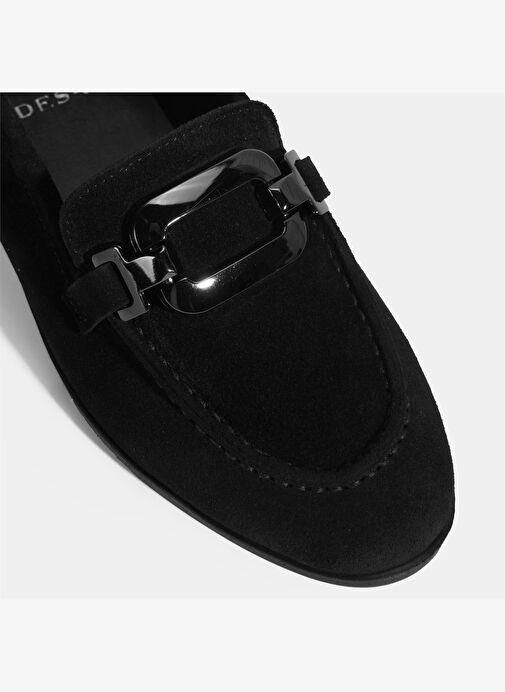 Kadın Siyah Metal Aksesuarlı Süet Loafer - Görsel 7