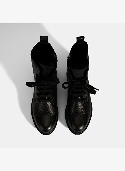 Kadın Siyah Bağcıklı Deri Postal Bot - Görsel 8