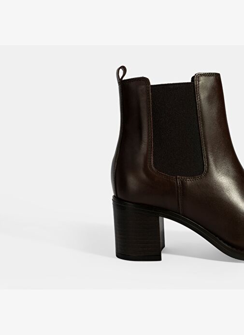 Kadın Kahve Lastikli Topuklu Deri Bot - Görsel 7