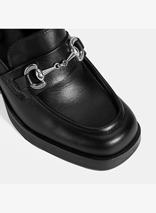 Kadın Siyah Metal Toka Detaylı Kalın Topuklu Loafer - Görsel 7