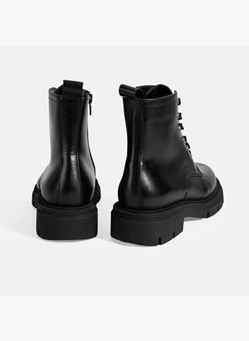 Kadın Siyah Bağcıklı Deri Postal Bot - Görsel 9