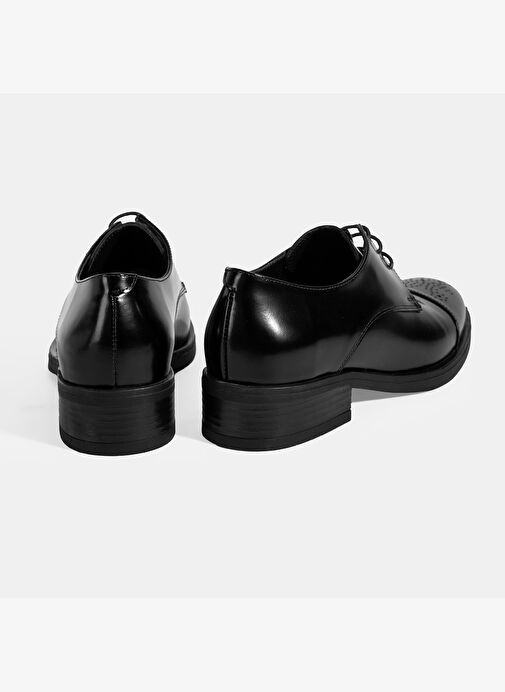 Kadın Siyah Bağcıklı Klasik Deri Ayakkabı - Görsel 9