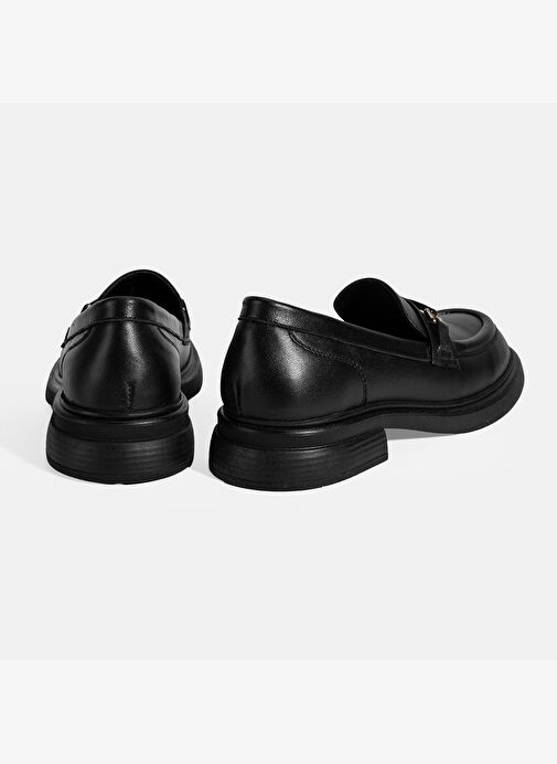 Kadın Siyah Metal Toka Detaylı Deri Loafer - Görsel 9