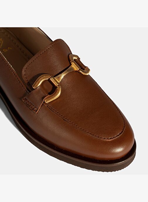 Kadın Taba Metal Toka Aksesuarlı Deri Loafer - Görsel 7