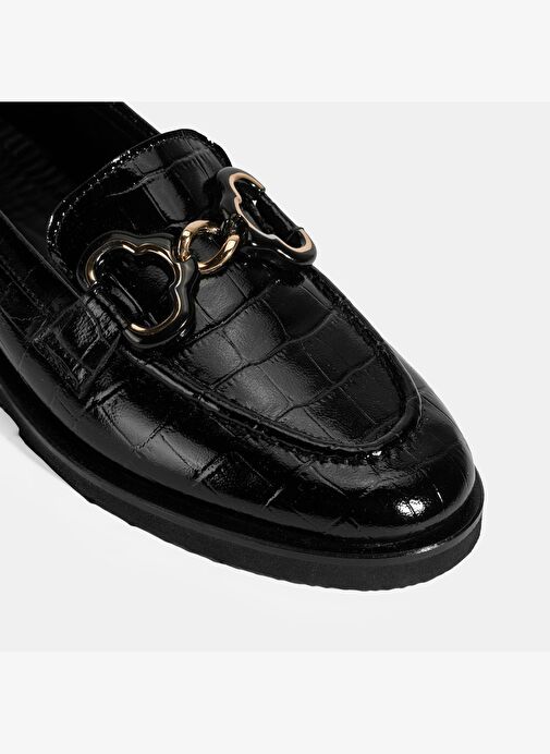 Kadın Siyah Kroko Baskılı Toka Detaylı Deri Loafer - Görsel 7