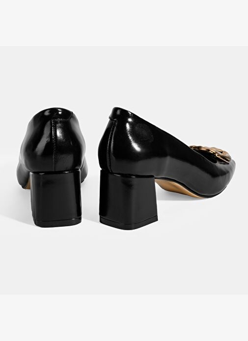 Kadın Siyah Metal Toka Aksesuarlı Rugan Topuklu Ayakkabı - Görsel 9