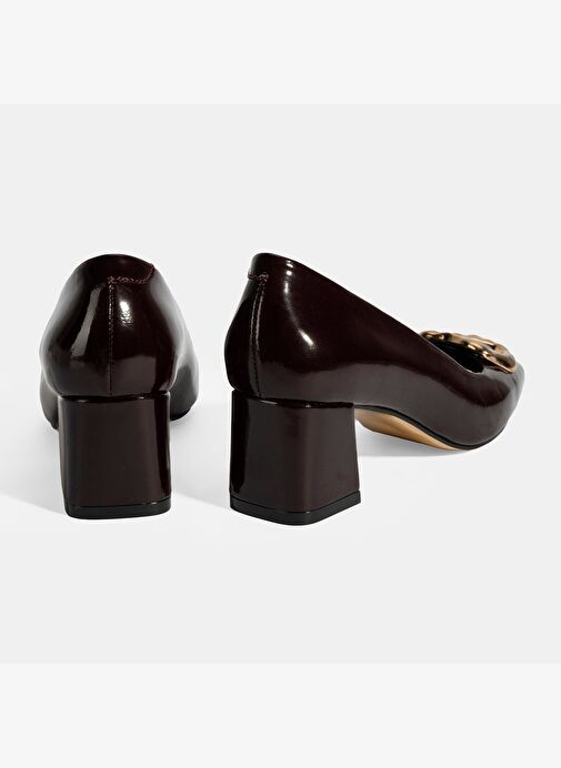 Kadın Bordo Metal Toka Aksesuarlı Rugan Topuklu Ayakkabı - Görsel 9