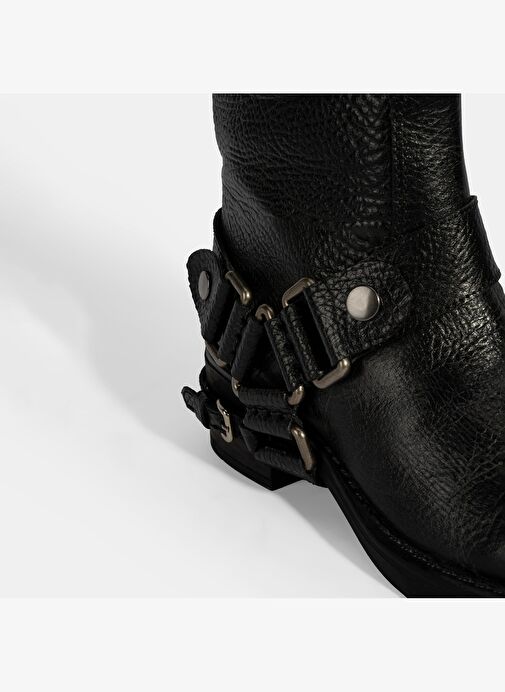 Kadın Siyah Metal Aksesuarlı Deri Biker Bot - Görsel 7