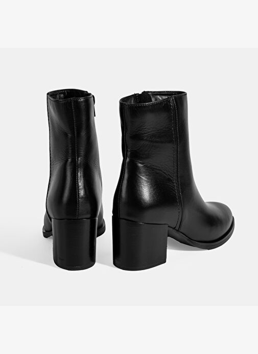 Kadın Siyah Kalın Topuklu Deri Bot - Görsel 9