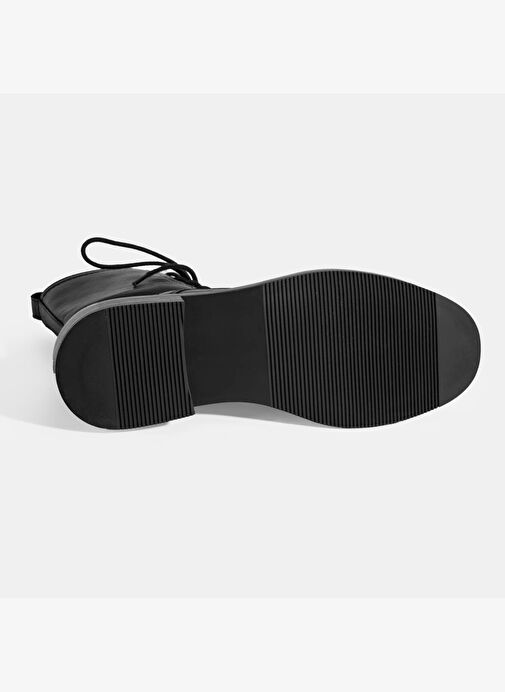 Kadın Siyah Bağcıklı Deri Postal Bot - Görsel 5