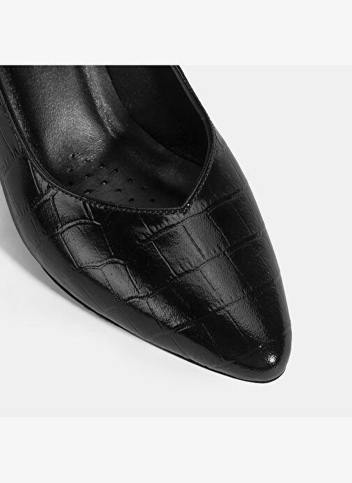 Kadın Siyah Kroko Baskılı Topuklu Klasik Ayakkabı - Görsel 7