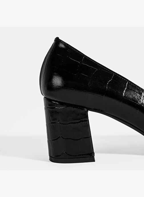 Kadın Siyah Kroko Baskılı Topuklu Klasik Ayakkabı - Görsel 8