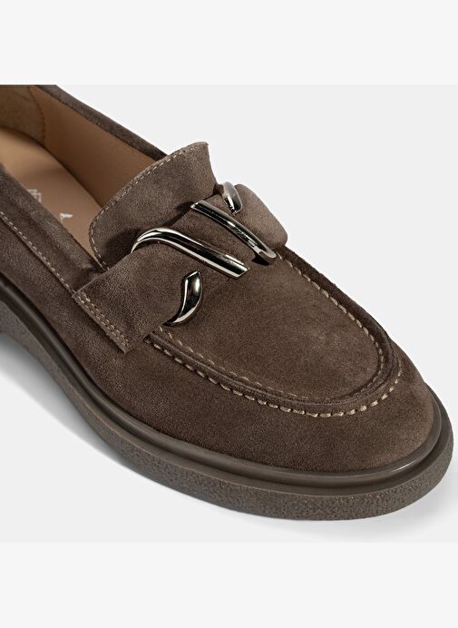 Kadın Kahve Metal Toka Detaylı Süet Loafer - Görsel 7