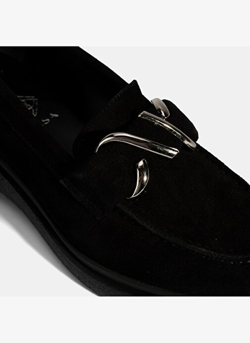 Kadın Siyah Metal Toka Detaylı Süet Loafer - Görsel 6