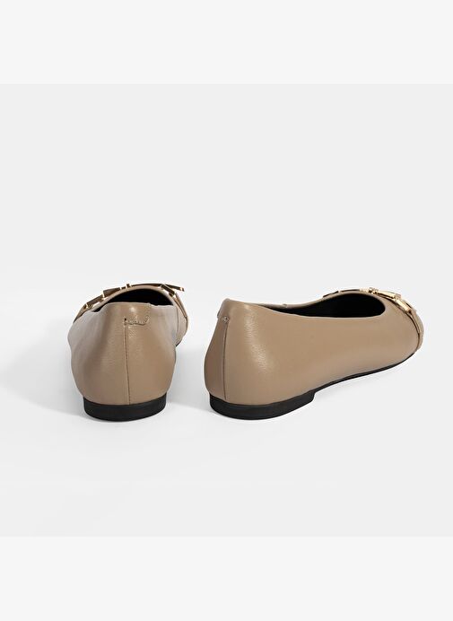 Kadın Kahve Metal Toka Aksesuarlı Deri Babet - Görsel 9