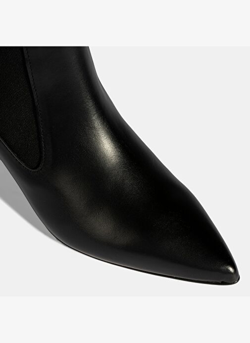 Kadın Siyah Lastikli Sivri Burunlu İnce Topuklu Deri Bot - Görsel 7