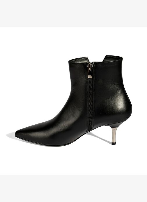 Kadın Siyah İnce Topuklu Sivri Burunlu Deri Bot - Görsel 4