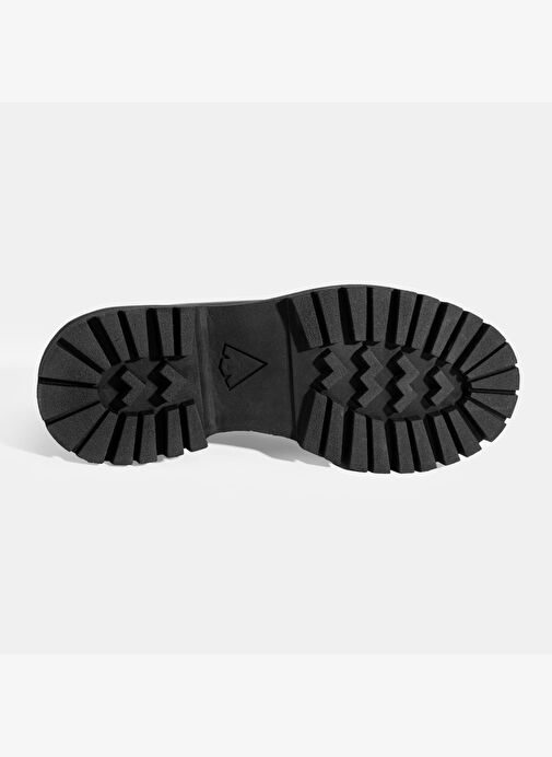 Kadın Siyah Metal Aksesuarlı Rugan Loafer - Görsel 5