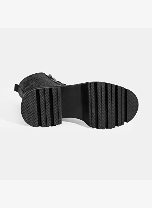 Kadın Siyah Bağcıklı Deri Postal Bot - Görsel 5