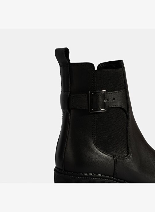 Kadın Siyah Metal Toka Detaylı Topuklu Bot - Görsel 7